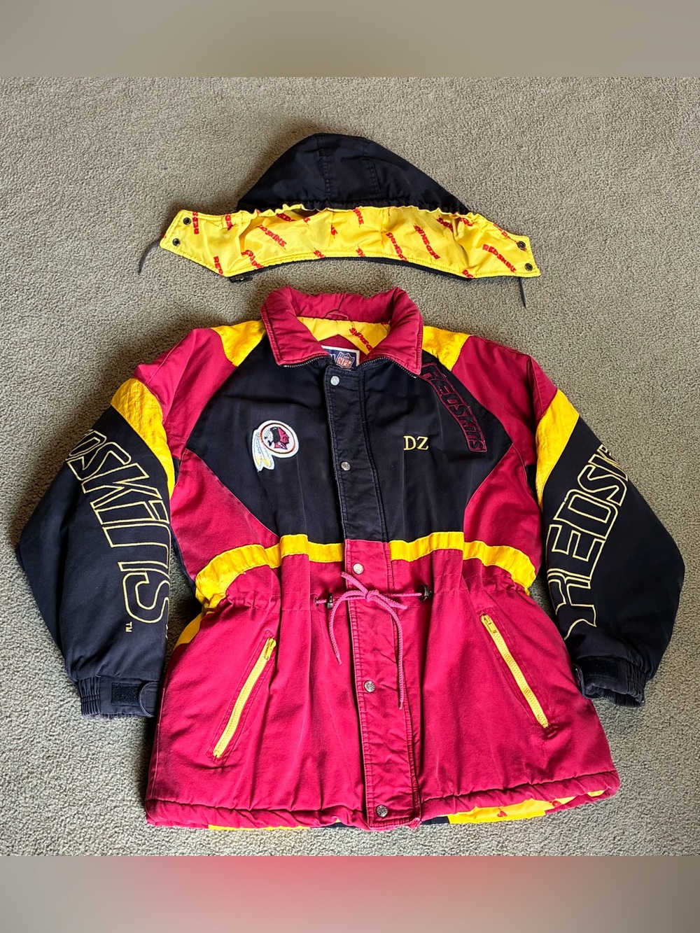 Vtg Washington Redskins NFL Fat Goose Puffer Coat Jacket L Removable Hood Coat